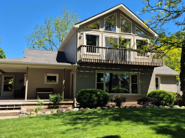 69110 Campground Rd, Romeo, MI 48065