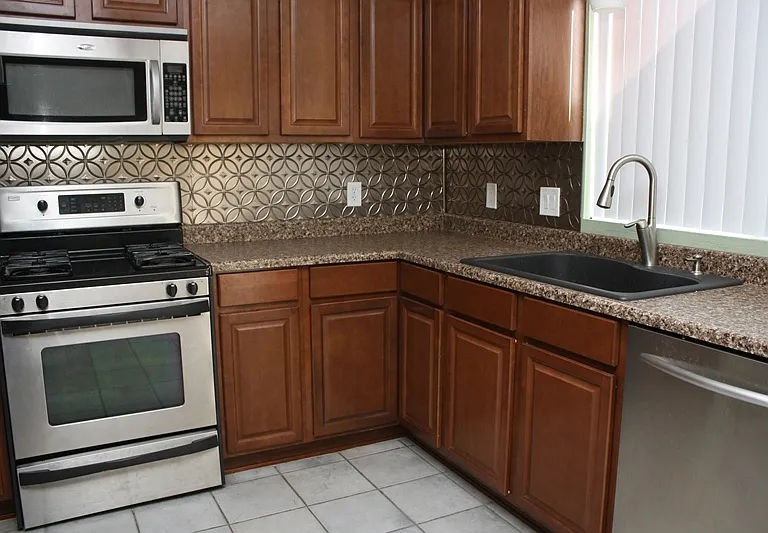3119 Blossom Glen Dr — Photo 9