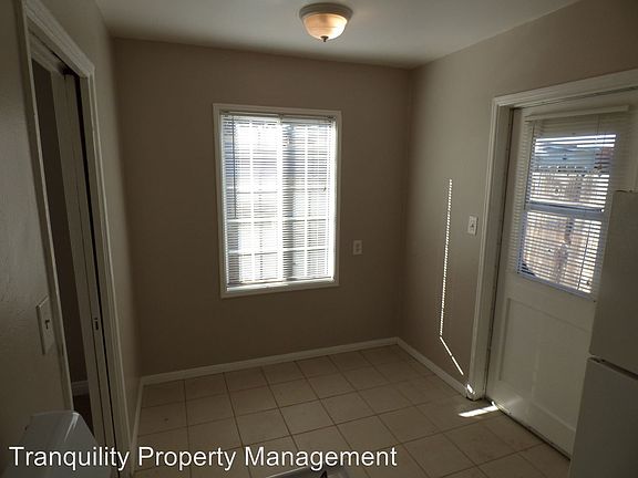 3rd image of 4332 Wilson Ave