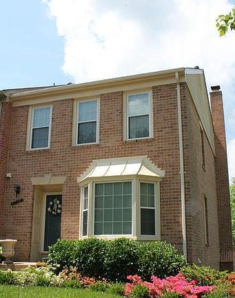 2nd image of 4832 Treasure Ct