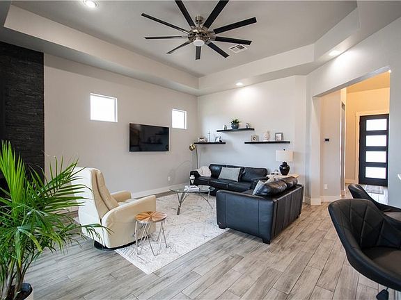 5th image of 8516 NW 128th Ter