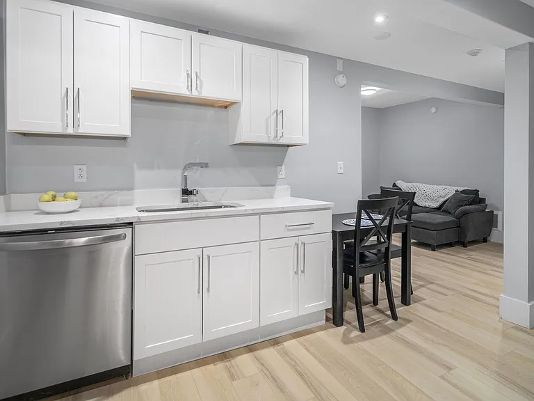 104 Harvard Pl — Photo 214