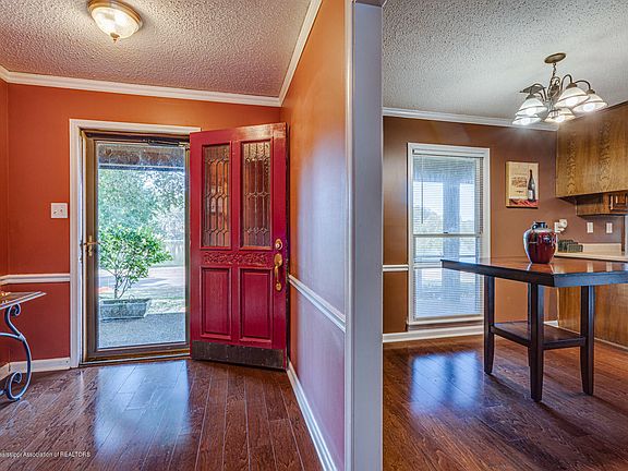 5th image of 6710 Lake Forest Dr E
