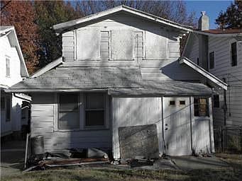 4th image of 3418 Bales Ave