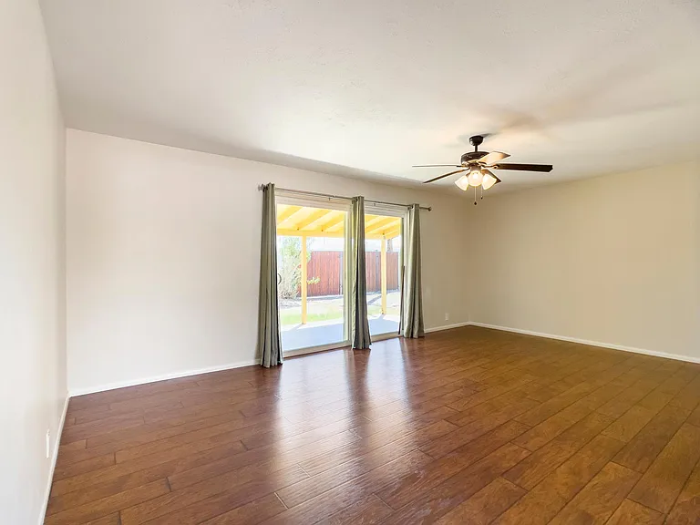 1913 E El Parque Dr — Photo 21