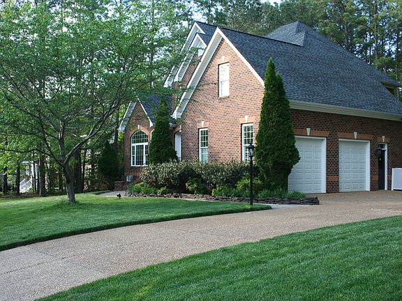 4th image of 5203 Linkshire Ln