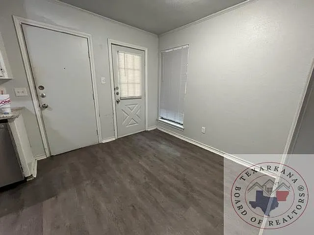 6203 Gould Pl — Photo 3