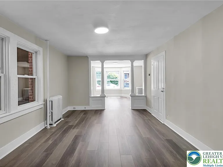265-267 E Bertsch St #5 — Photo 17