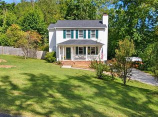 5051 Commodore Ln, Walnut Cove, NC 27052