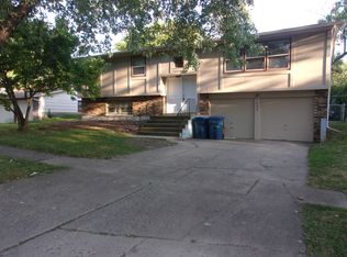 1822 218th St, Sauk Village, IL 60411