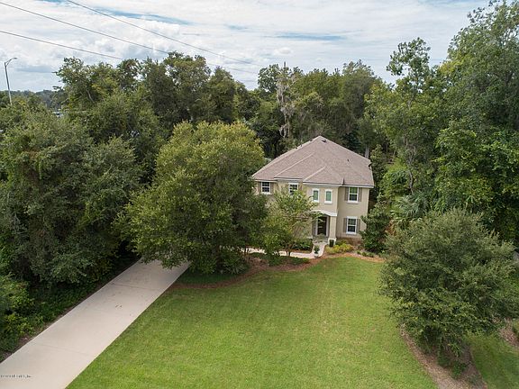 3rd image of 1628 Harrington Park Dr