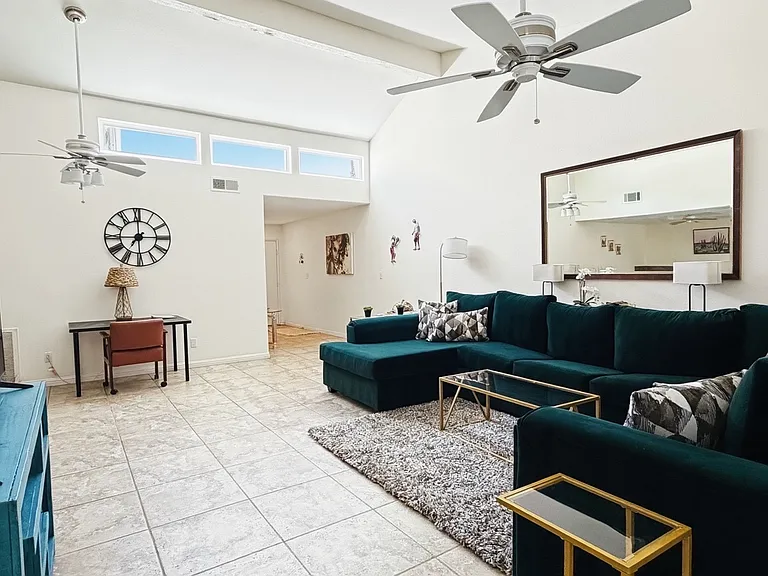 70 Durango Cir #1 — Photo 3