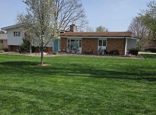 138 Robin Hood Way, Youngstown, OH
