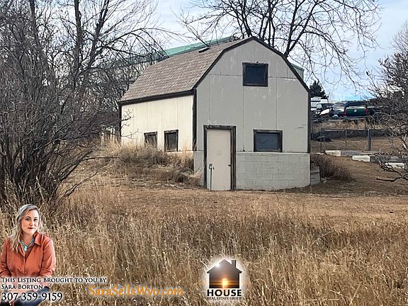 3rd image of 39 Ridgewater Ln