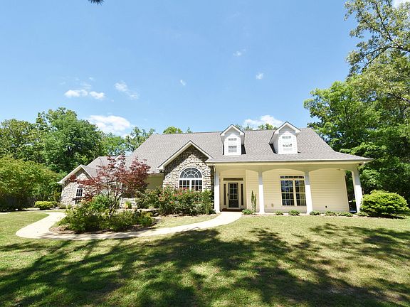 2nd image of 119 High Point Dr