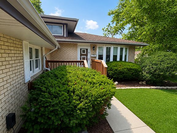 2nd image of 8808 S 85th Ct