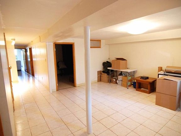 5th image of 747 42nd St #01