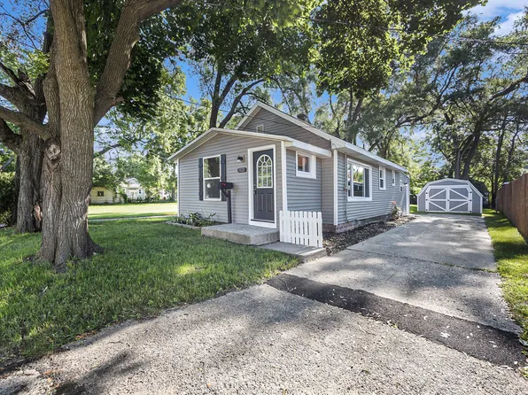 3020 Longstreet Ave SW, Wyoming, MI 49509