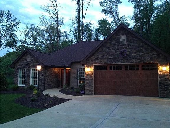 2nd image of 111 Old Oak Dr