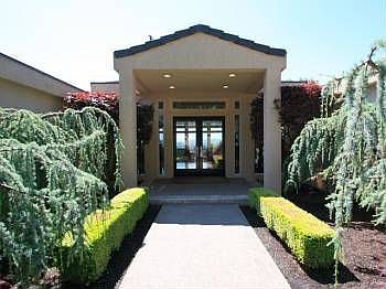 5th image of 4801 Dubois Dr