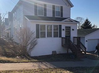 406 4th St, Houghton, MI 49931