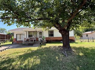 1313 S Rockwall Ave, Terrell, TX 75160