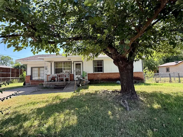 1313 S Rockwall Ave, Terrell, TX 75160