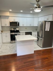 7 Savin Park #7, West Haven, CT, 06516