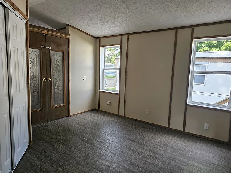 2096 N State Rd #48 — Photo 10