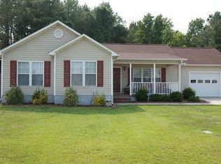 232 Reef Ln, Richlands, NC 28574