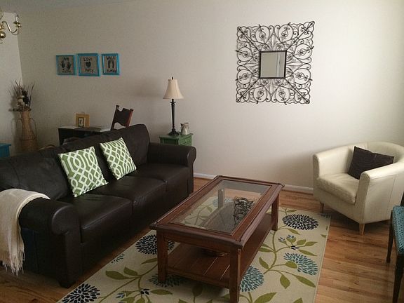 2nd image of 4951 Benecia Ln