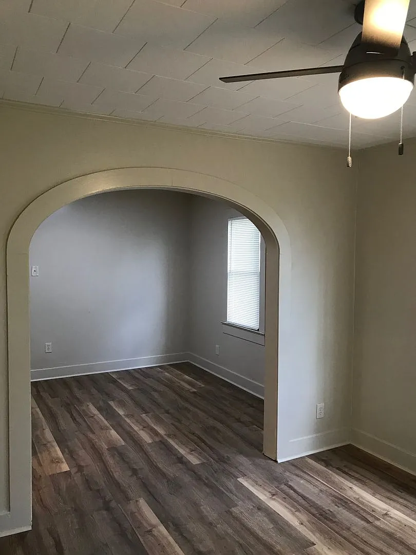 2 bedroom 1 bath home for lease — Photo 2