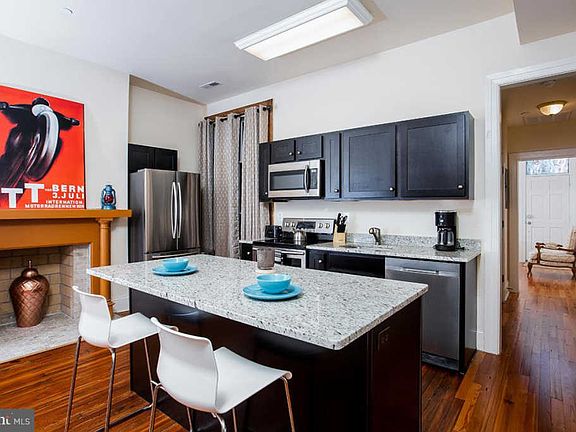 5th image of 1625 Saint Paul St Unit 1