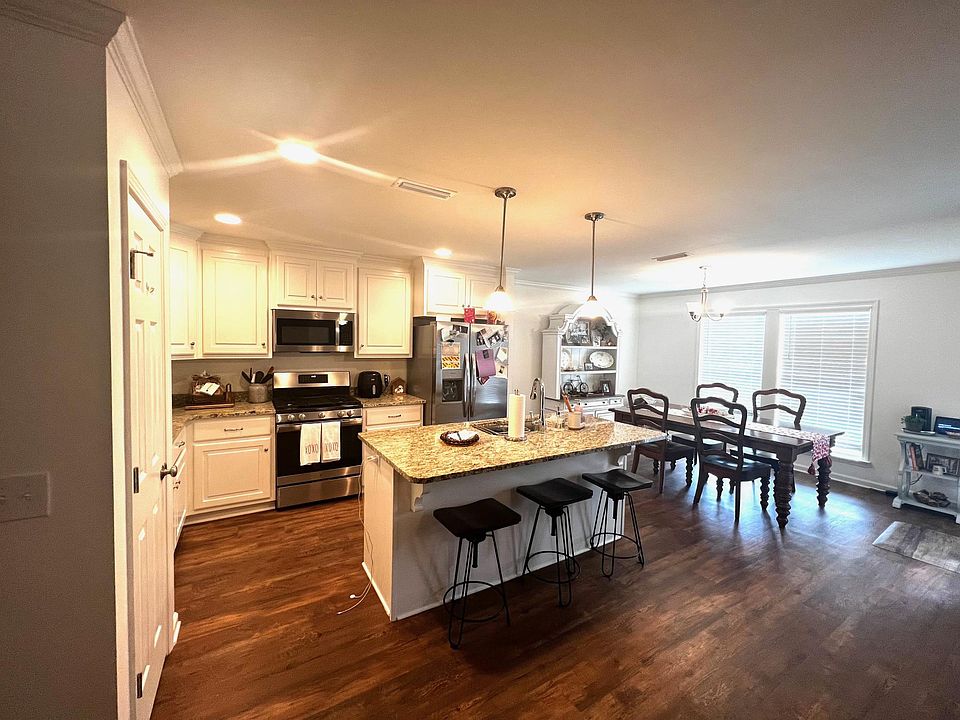 631 Mitchell St, Headland, AL 36345 Zillow