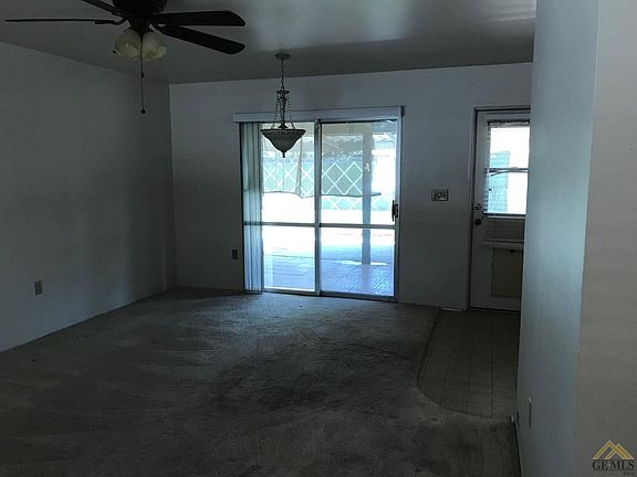 3rd image of 813 Hogan Way