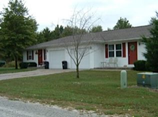 89 Goldenwood Ln, Murphysboro, IL 62966