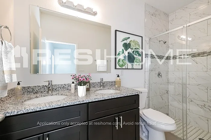 318 Daffodil Ln — Photo 11