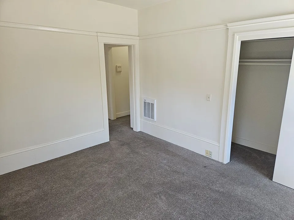 Lantz Building 10 - 359 Grand Ave
