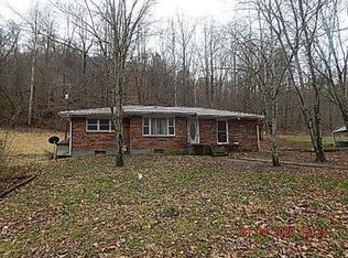38 Craig Ln, Frenchburg, KY 40322