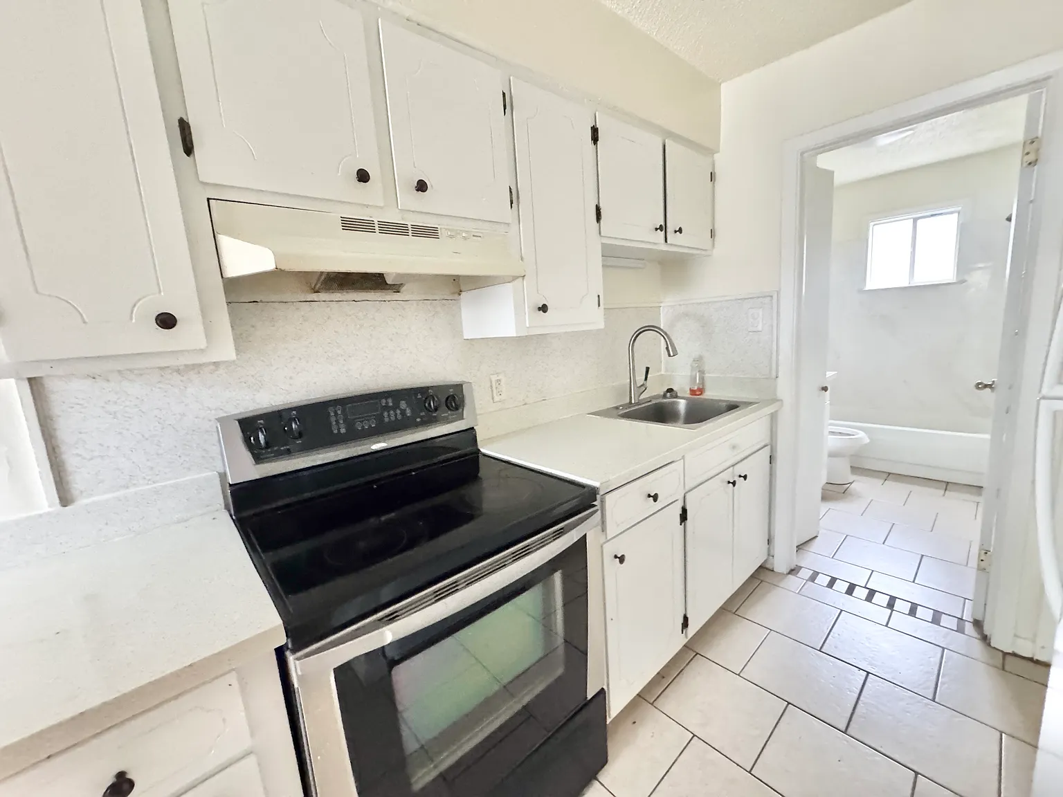 1 bed, 600 sqft, $800 — Photo 2