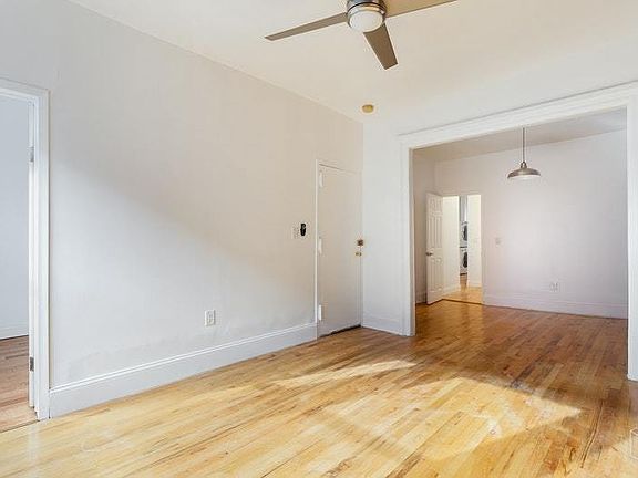 3rd image of 196 Underhill Ave APT 2