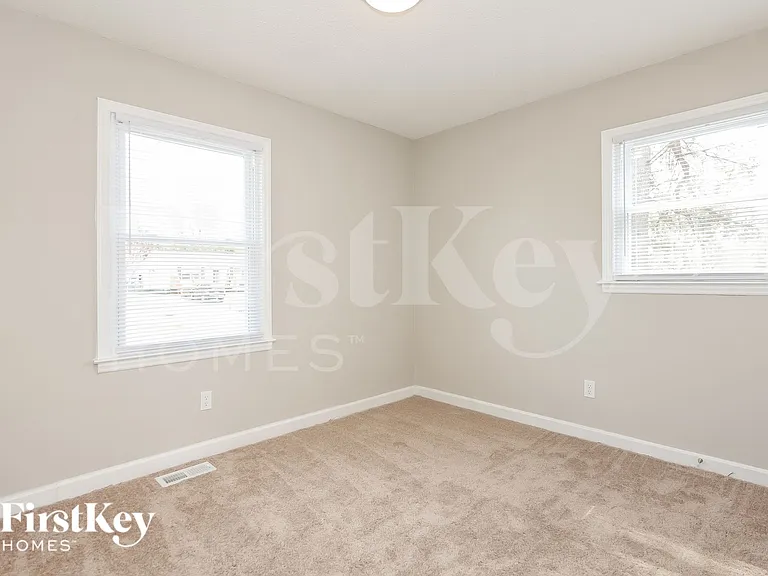 3625 Somerset Dr — Photo 10