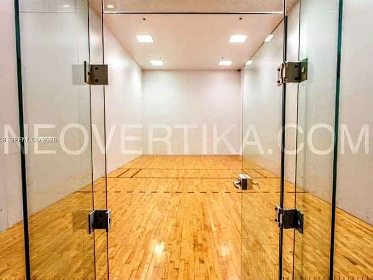 690 SW 1st Ct #Penthouse I06 — Photo 23