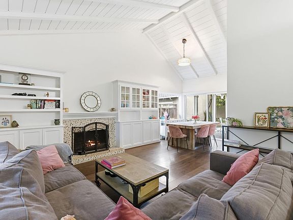 5th image of 1611 Shreen Ct