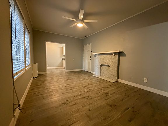 4th image of 00-636 N Chestnut Ave #108