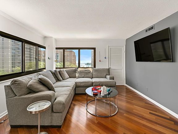 5th image of 1633 N Prospect AVENUE #7E