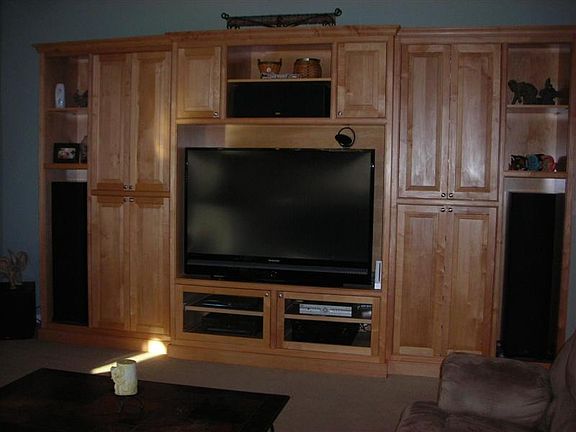 Entertainment center in living area_09172014