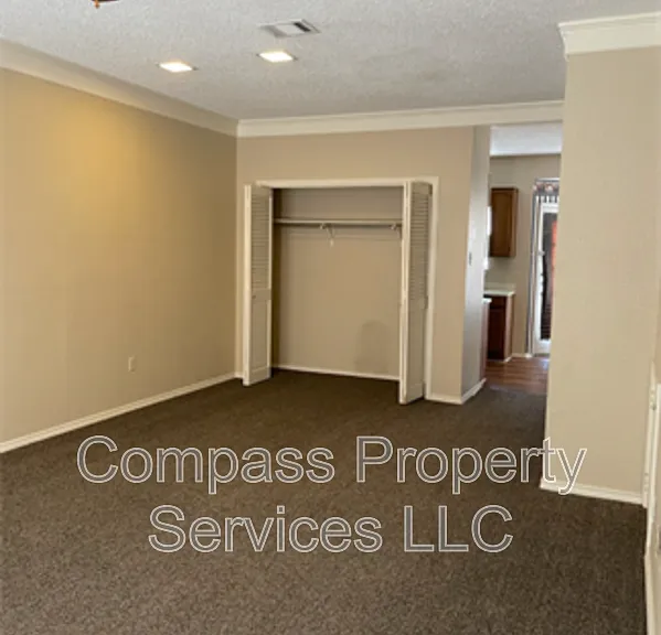 1326 Park Ave — Photo 9