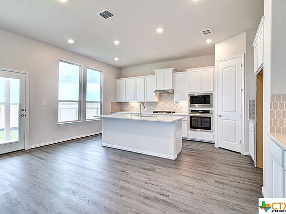 5th image of 2086 Chelsea Grv
