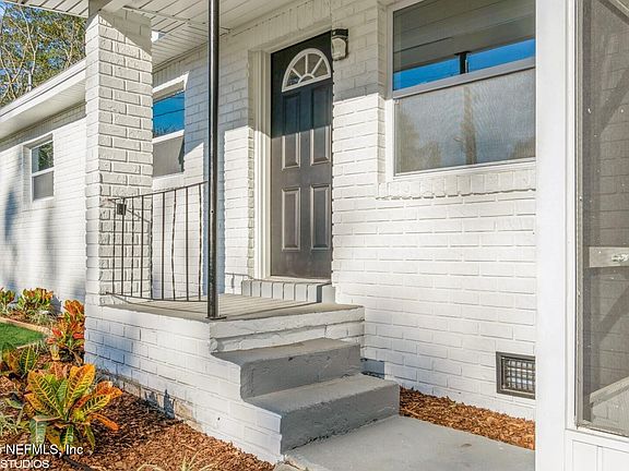 3rd image of 4135 KATANGA Drive S